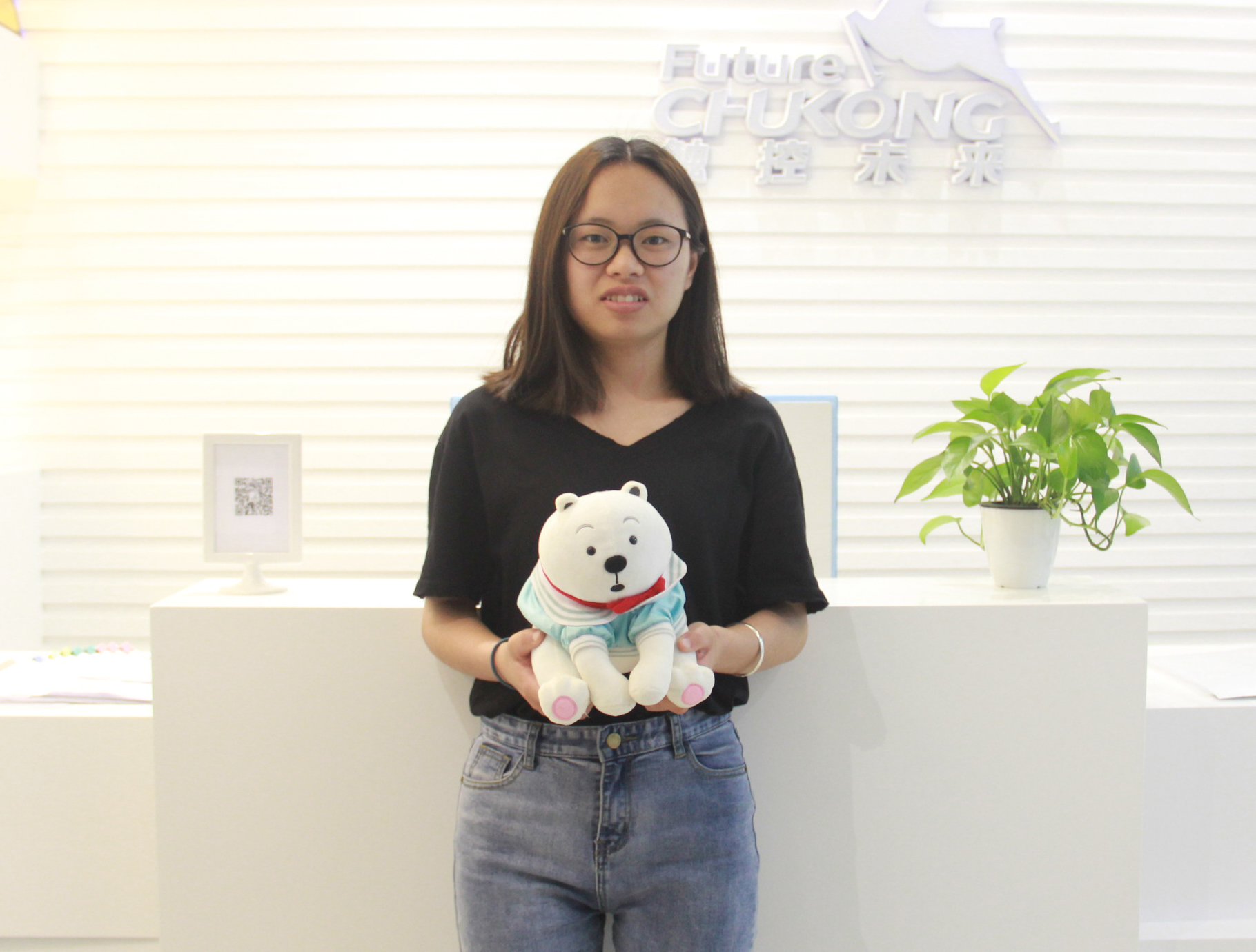 UI3班丁凌芳1.JPG