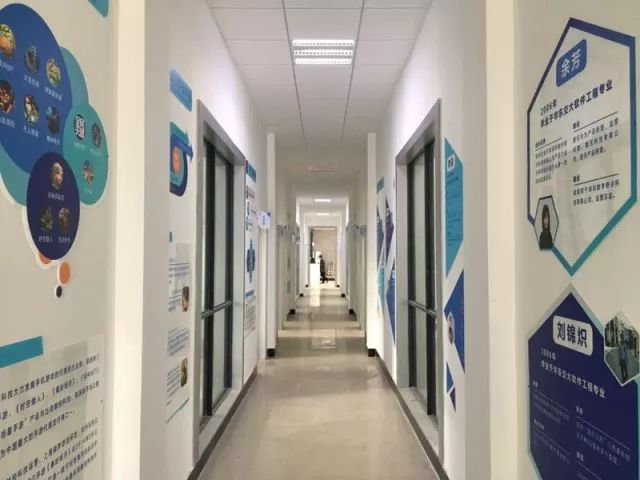 1510193132154861.png blob.png